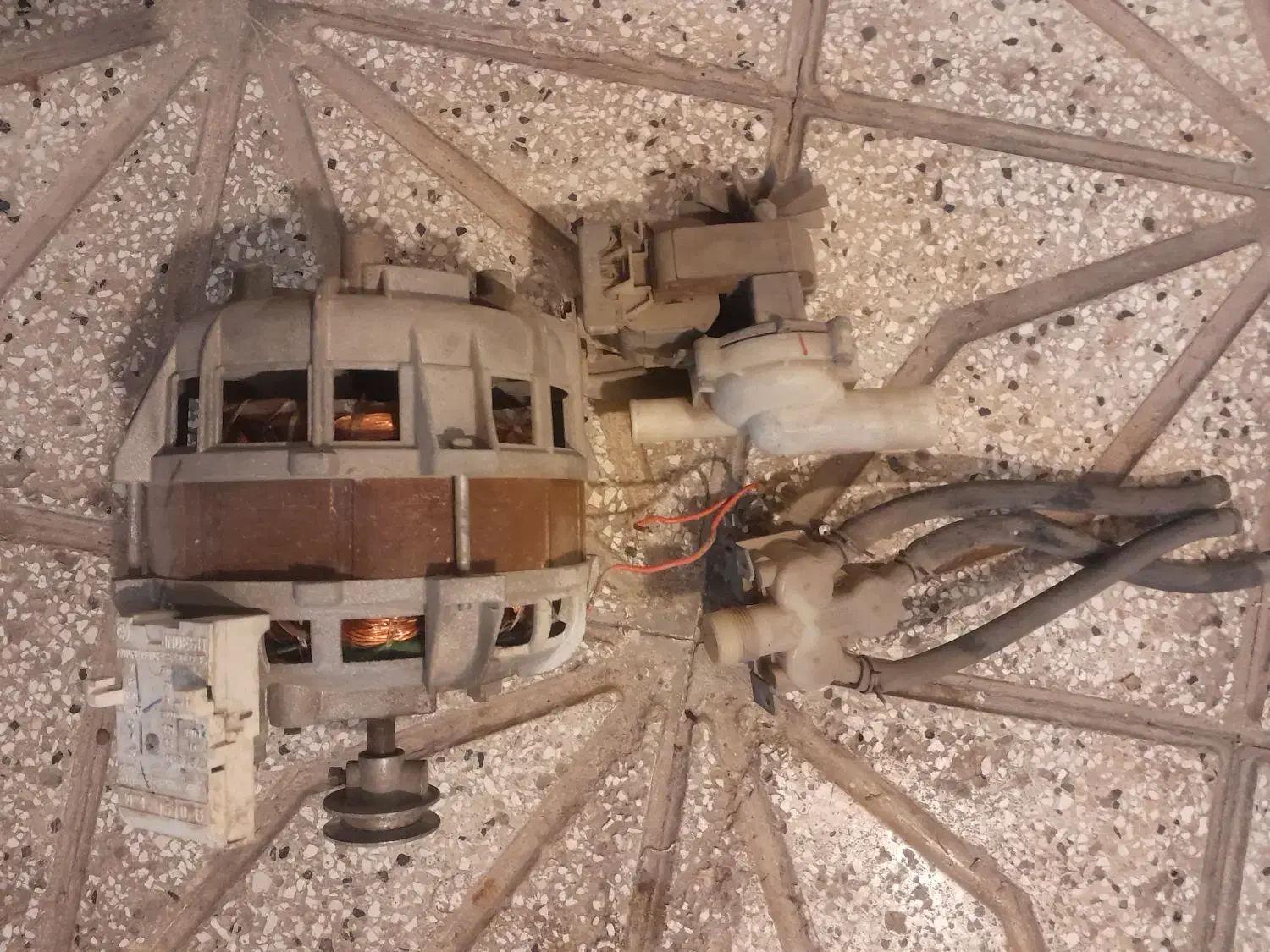 موتور لباسشویی|ماشین لباسشویی و خشک‌کن لباس|نیشابور, بنیاد شهید|دیوار