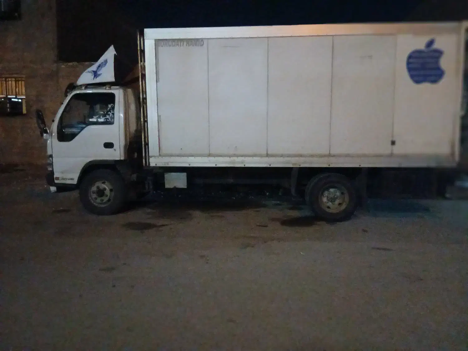 ایسوزو ۶ تن ۸۶ یخچالی|خودرو سنگین|اهواز, پردیس دو|دیوار