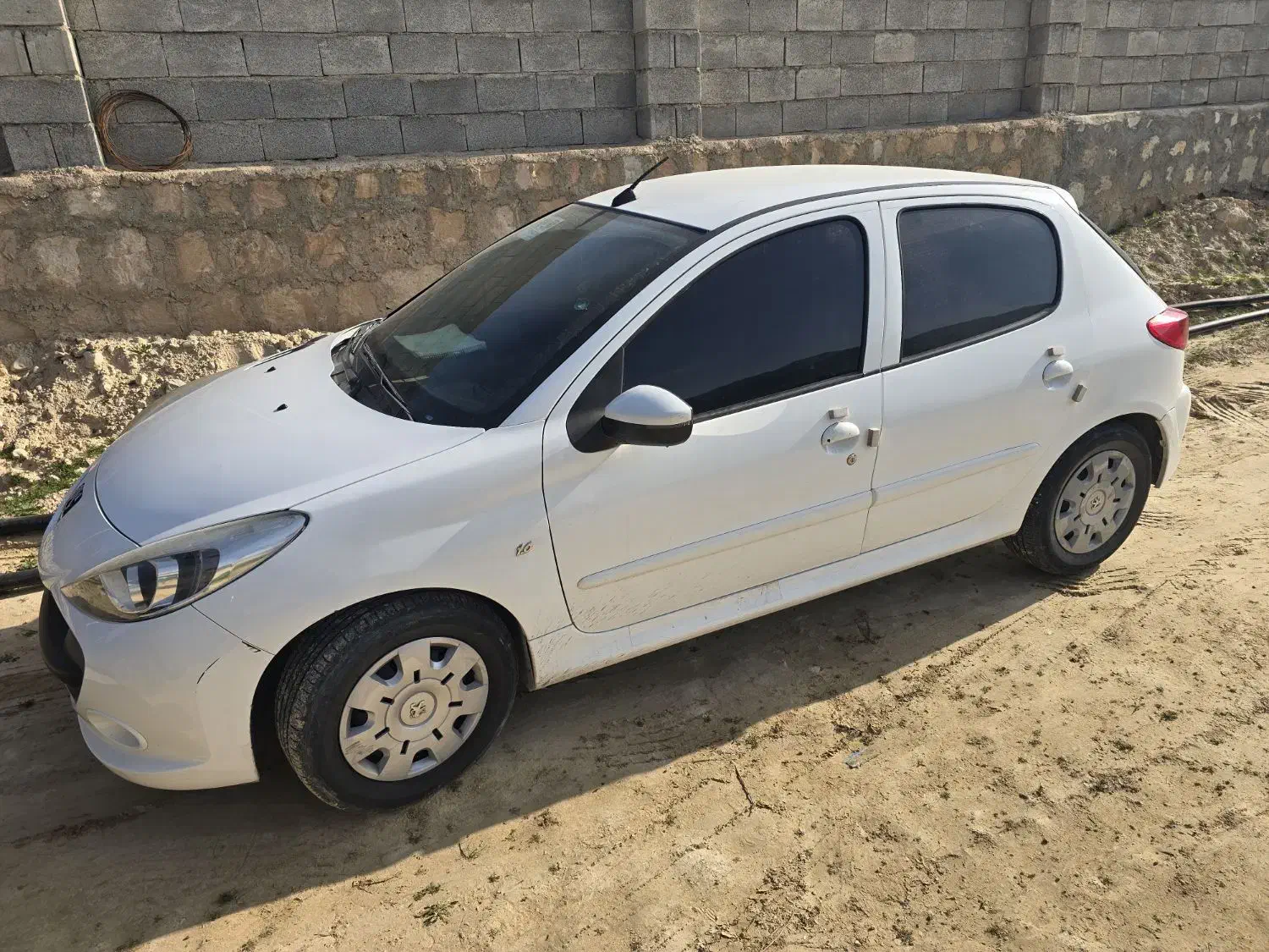 207 کم کار|خودرو سواری و وانت|مرودشت, مختارآباد|دیوار