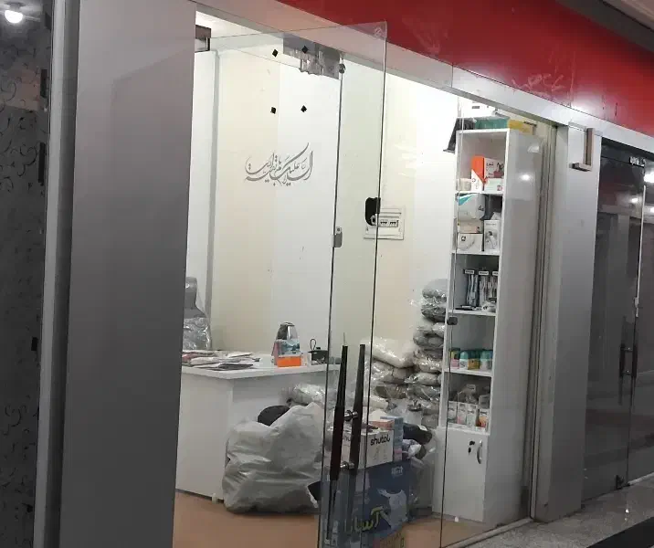 فروش مغازه۲۰متری شهیدبهشتی تعویض باخودرو بقیه پول|فروش مغازه و غرفه|قم, ژاندارمها|دیوار