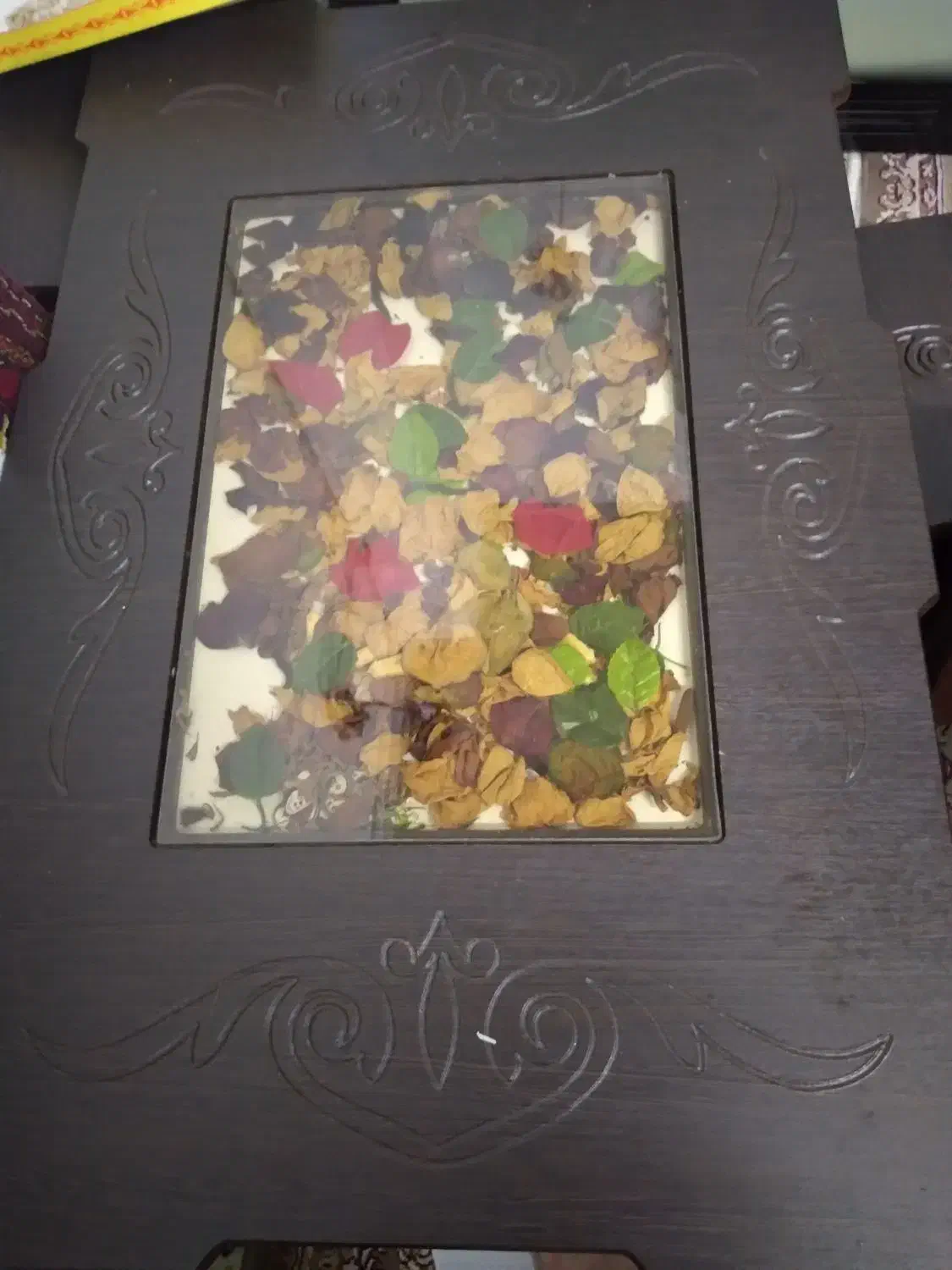 مبلمان سلطنتی ۹ نفره همراه میزز جلو مبلی و ۴ عسلی|مبلمان خانگی و میز عسلی|رشت, جانبازان|دیوار