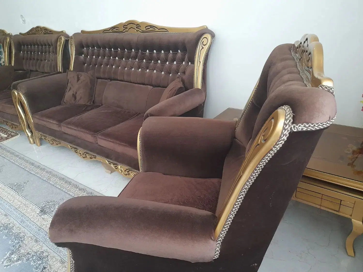مبل راحتی|مبلمان خانگی و میز عسلی|گلمکان, |دیوار