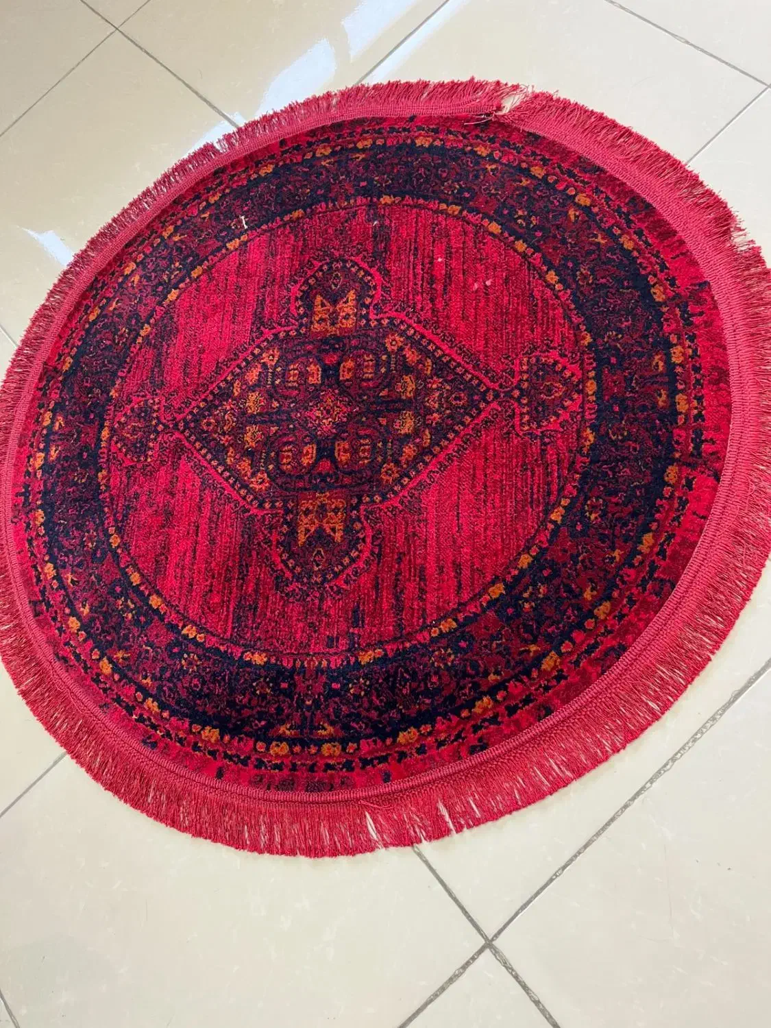 فرش گرد ماشینی جذاب و کاربردی جنس بی سی اف|فرش|شیراز, شهرک جماران|دیوار