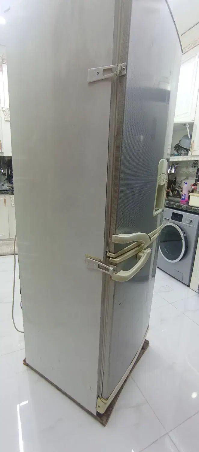 یخچال بوش  سالم|یخچال و فریزر|مشهد, خواجه ربیع|دیوار