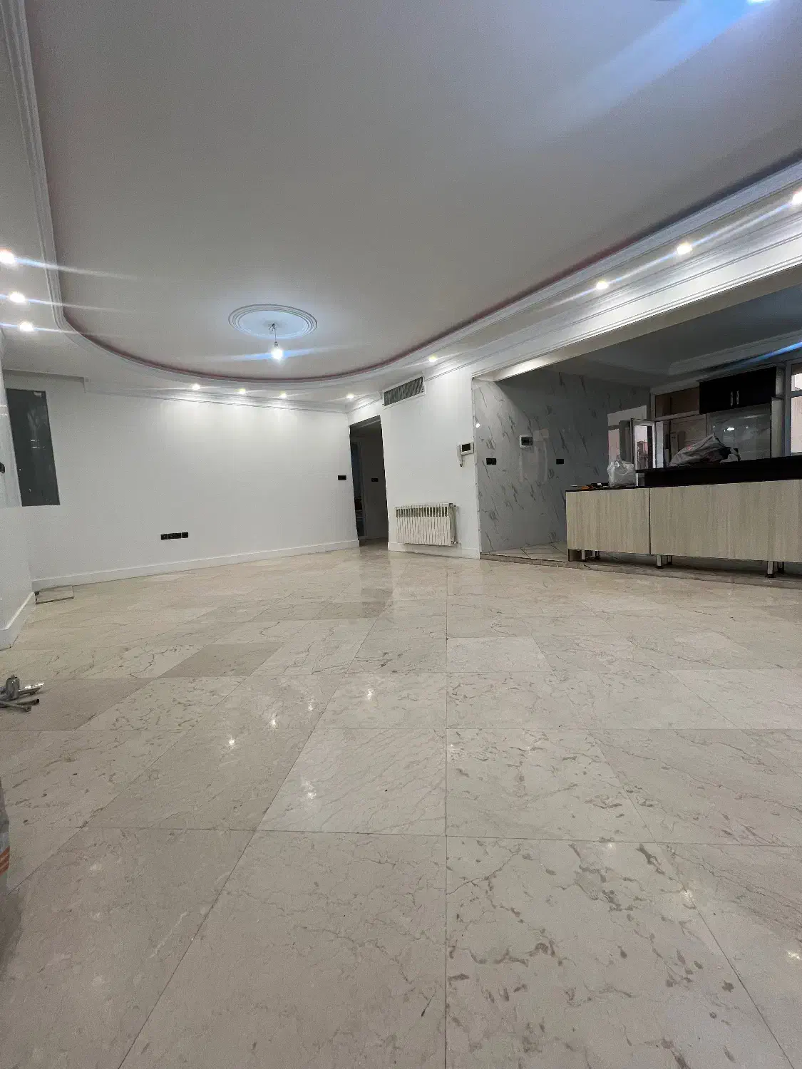 آپارتمان ۱۳۰ متری فردوس شرق