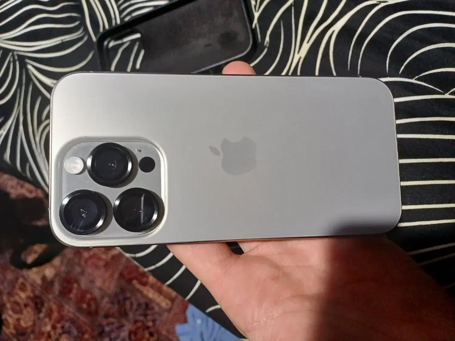 15پرو 256|موبایل|رشت, منظریه|دیوار