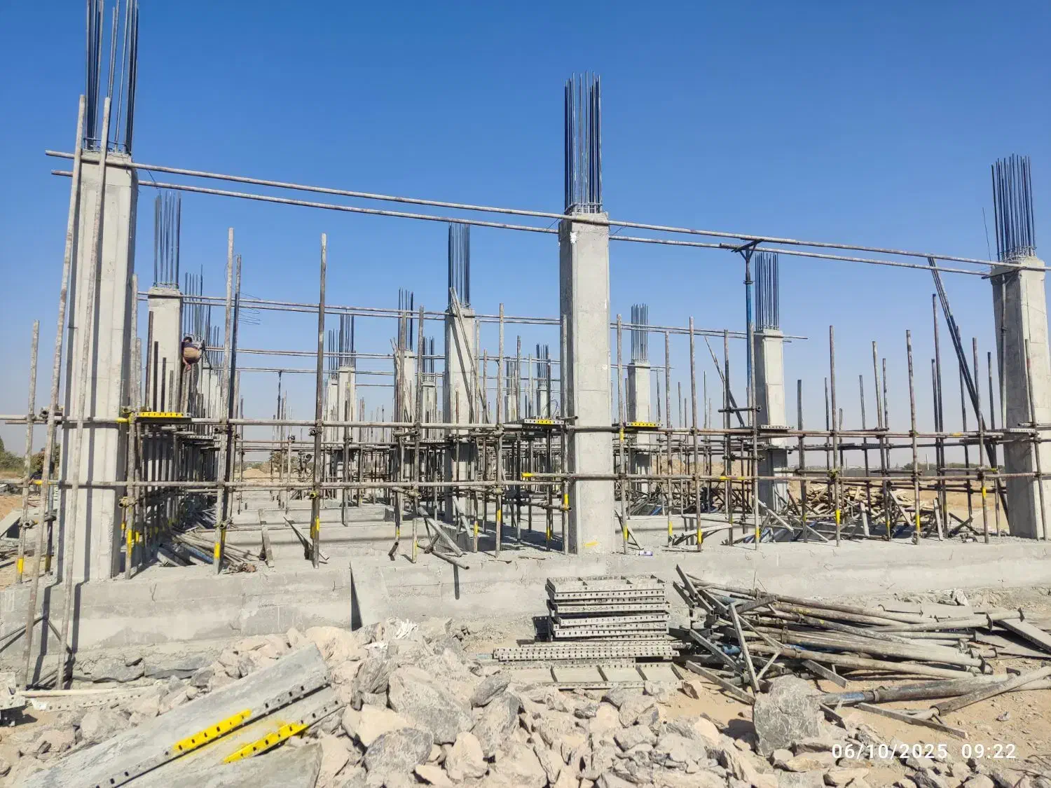 پیمانکاری و آرماتوربندی اسکلت بتنی وفلزی|خدمات پیشه و مهارت|اراک, |دیوار