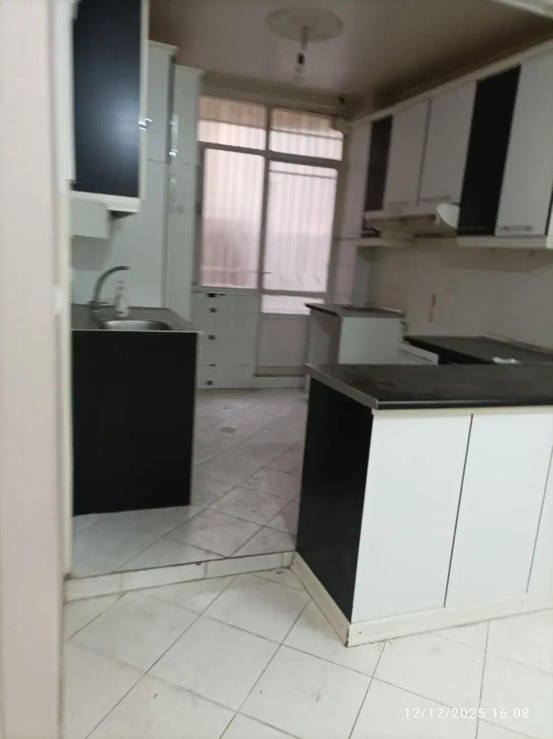 آپارتمان 57متر تخلیه بازسازی شده حیاط اختصاصی