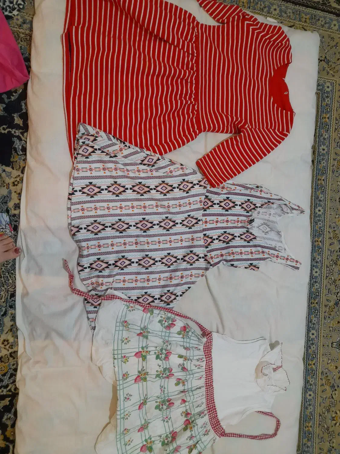 پوشاک|لباس|ساری, |دیوار