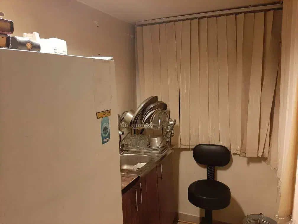 واحد اداری شیک با پارکینگ و روبرو مترو و BRT|فروش دفتر کار، اتاق اداری، مطب|تهران, فلسطین (میدان انقلاب)|دیوار