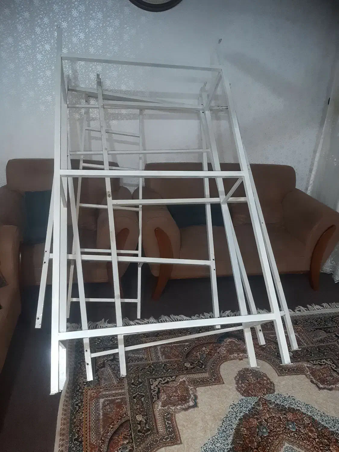 قوطی آهن۴*۲|تخت و سرویس خواب|رامهرمز, |دیوار