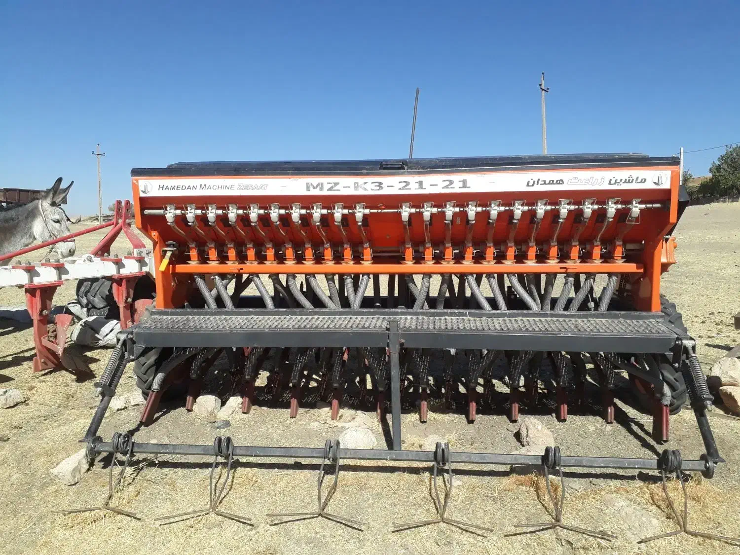 بذرکارردیفکار۳ مخزن ۲۱ردیفه ماشین زراعت همدان|ماشینآلات صنعتی|جوانرود, |دیوار