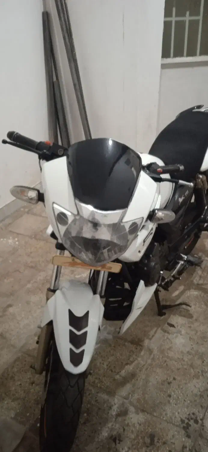 آپاچی 180سفید مدل 90|موتورسیکلت|تربتحیدریه, سرمحله|دیوار