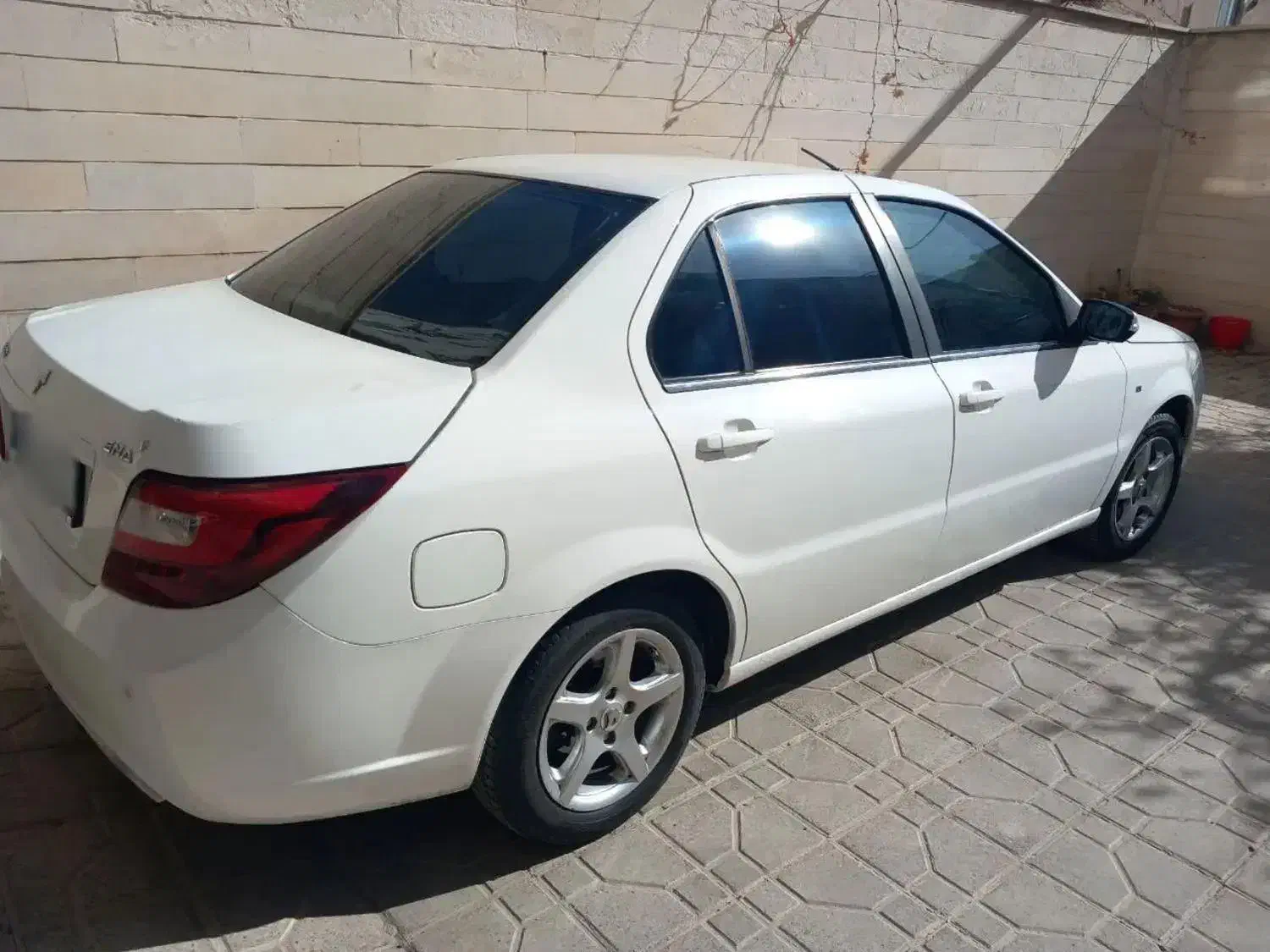 دنا EF7دنا|خودرو سواری و وانت|اندیشه, اندیشه فاز ۱|دیوار