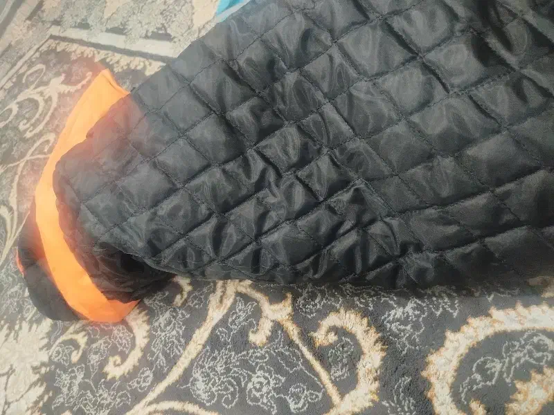 بادگیر گرم|لباس|مشهد, شهید بصیر|دیوار