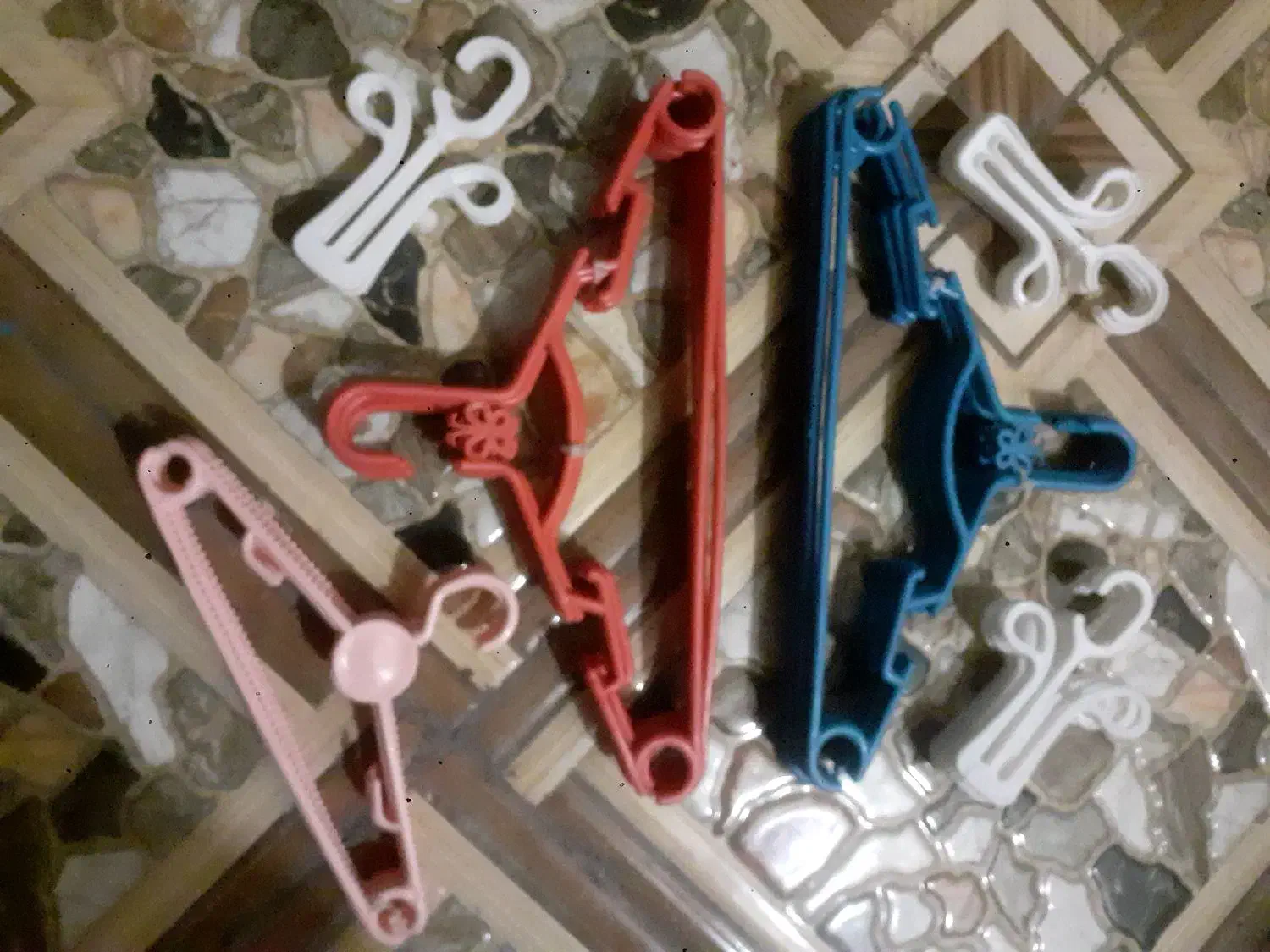 رخت آویز|بندرخت و رخت‌آویز|پارس‌آباد, |دیوار