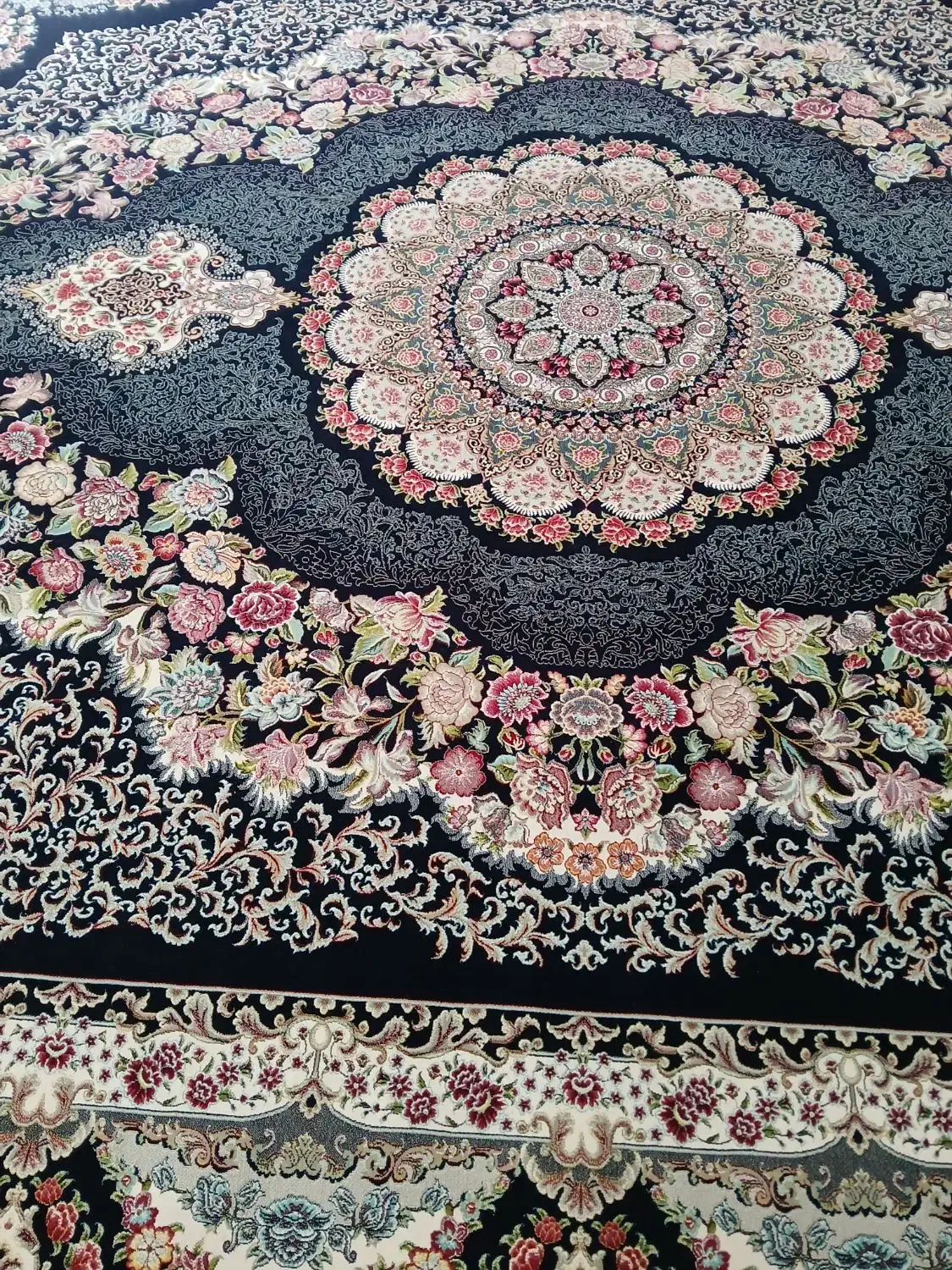 ۳ تخته فرش ۹ متری ۱۲۰۰ شانه سرمه ای|فرش|پلنگ آباد, |دیوار