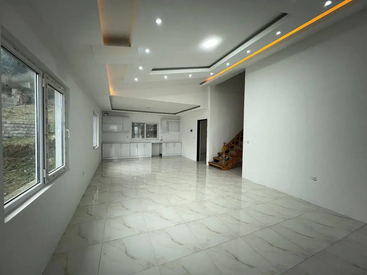 ویلاییلاقی اگ شرایطش رو بدونی ی لحظه صبر نمیکنی|فروش خانه و ویلا|رینه, |دیوار