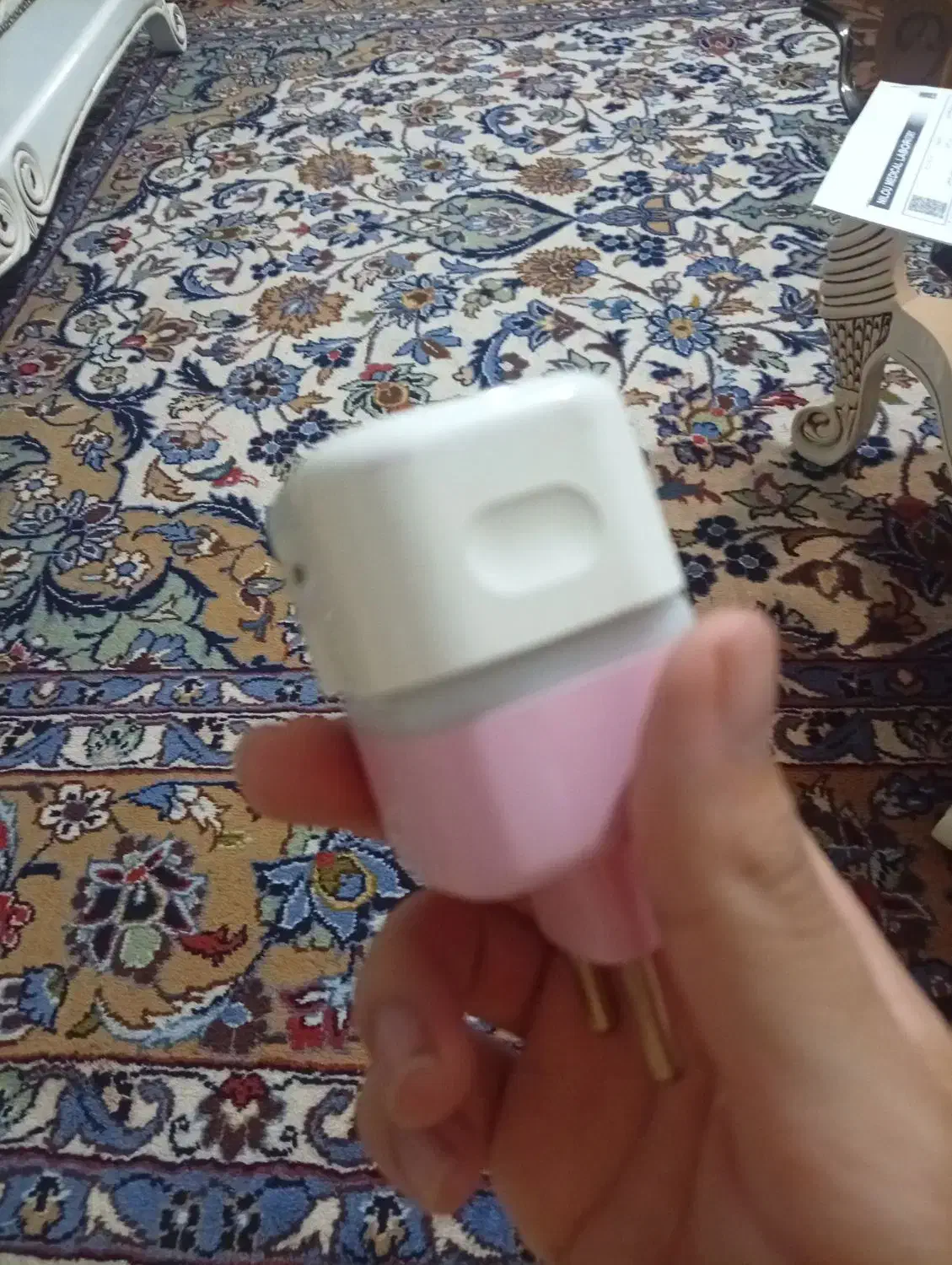 کله گیر آیفون ۲۰ ولتی اورجینال|لوازم جانبی موبایل و تبلت|لاهیجان, شیشه گران|دیوار