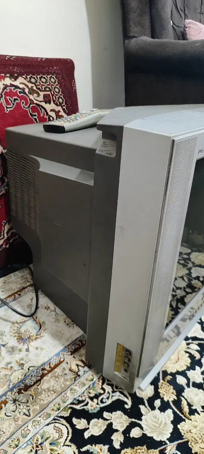 تلویزیون ۲۱ اینچ سامسونگ|تلویزیون و پروژکتور|قزوین, |دیوار