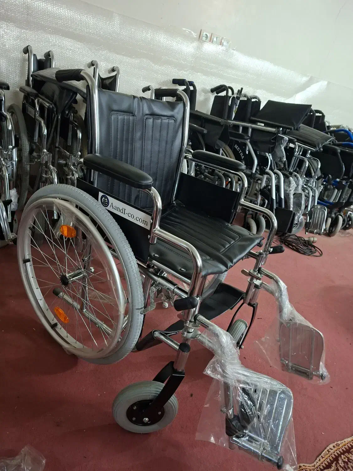 ویلچر/فقط ویلچر باکیفیت/تعمیرات ویلچر/خرید/فروش|آرایشی، بهداشتی، درمانی|اصفهان, لاله|دیوار