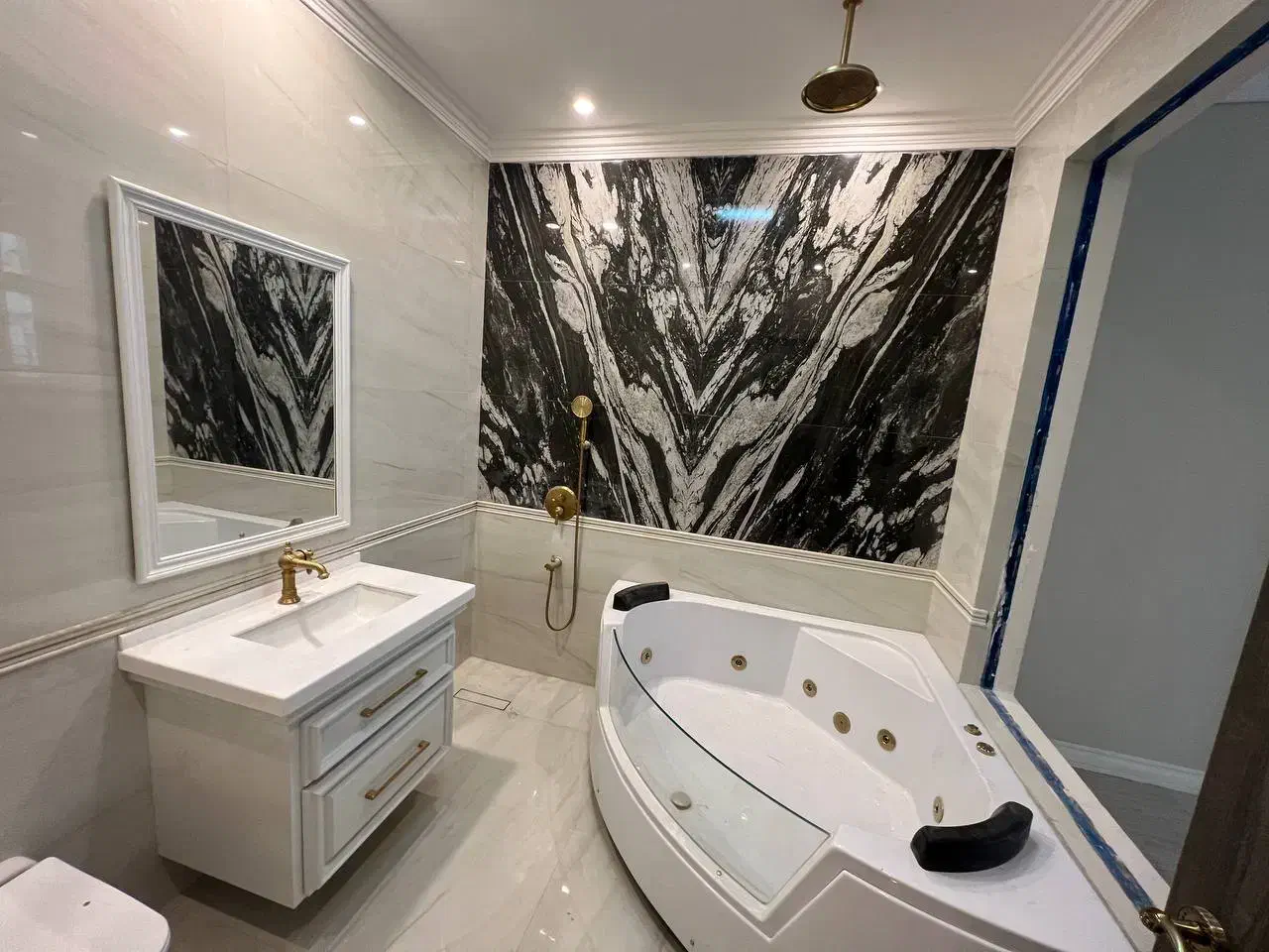 ۱۴۰ متر سه خواب لابی روف اول رحمانیه سه نبش بلوک ۵|فروش آپارتمان|مشهد, الهیه|دیوار