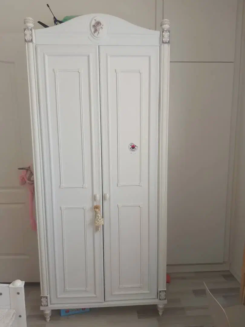 تخت نوجوان و کمد|تخت و سرویس خواب|تهران, آبشار تهران (دریاچه)|دیوار