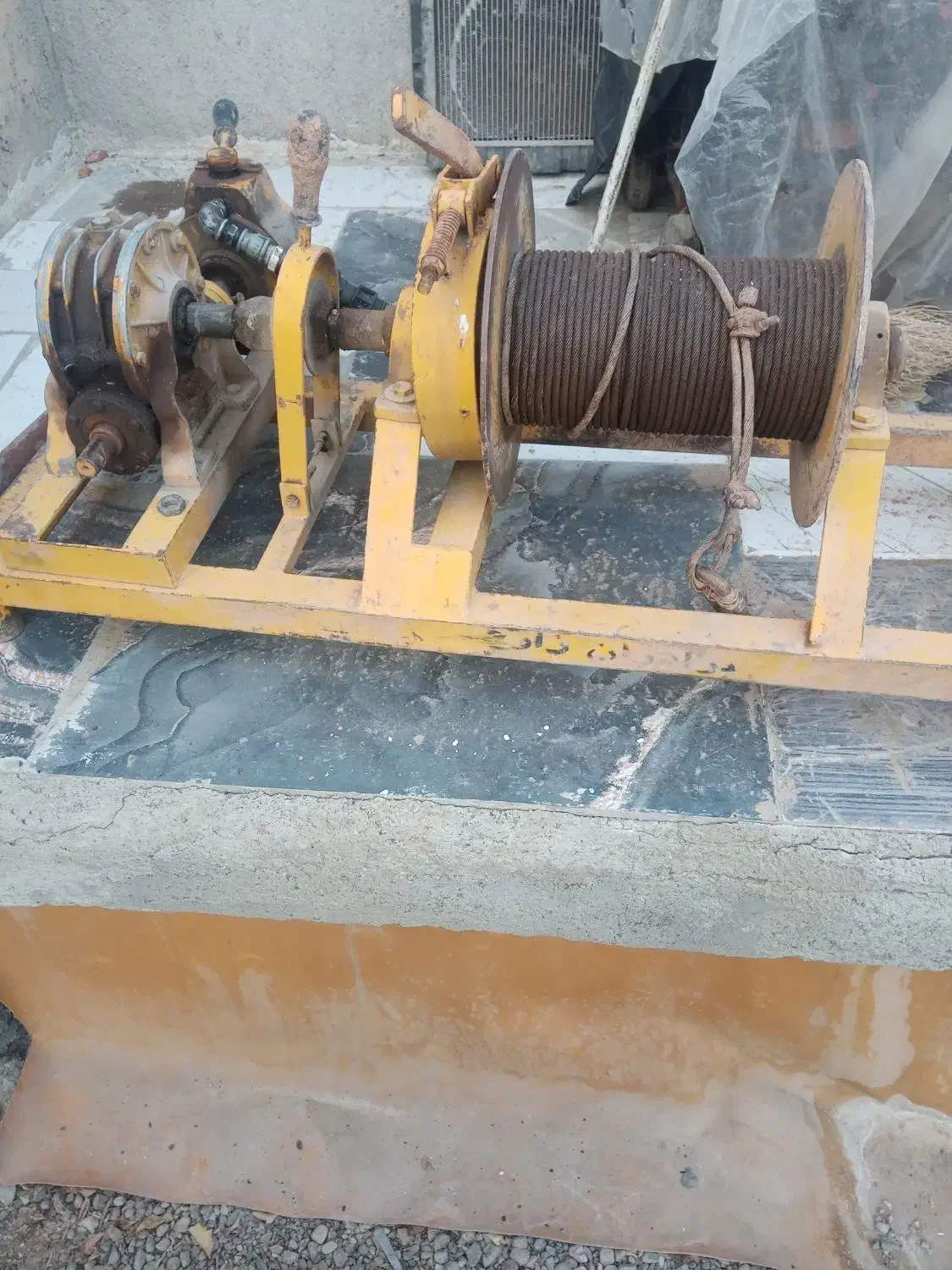 بالابر بادی به همراه بکسل|ابزارآلات|همدان, |دیوار