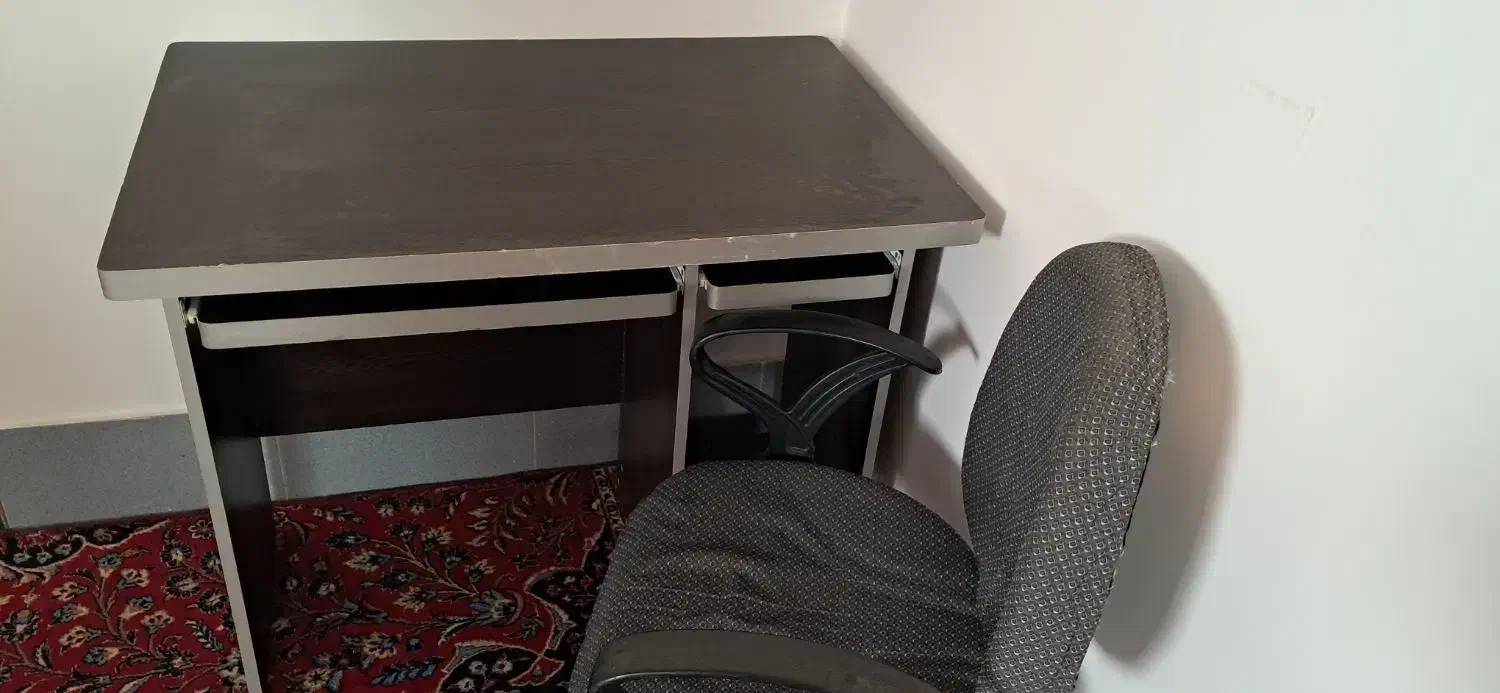 میزوصندلی|میز تحریر و کامپیوتر|سبزوار, مدرس|دیوار