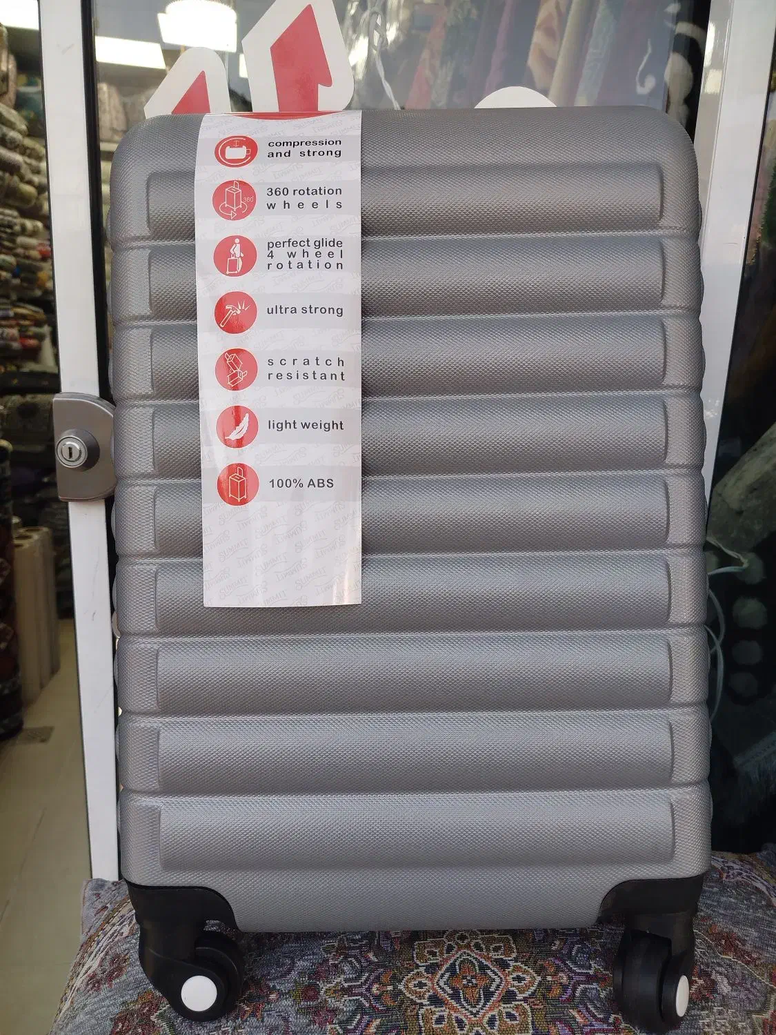 چمدان خارجی|کیف، کفش، کمربند|اراک, |دیوار