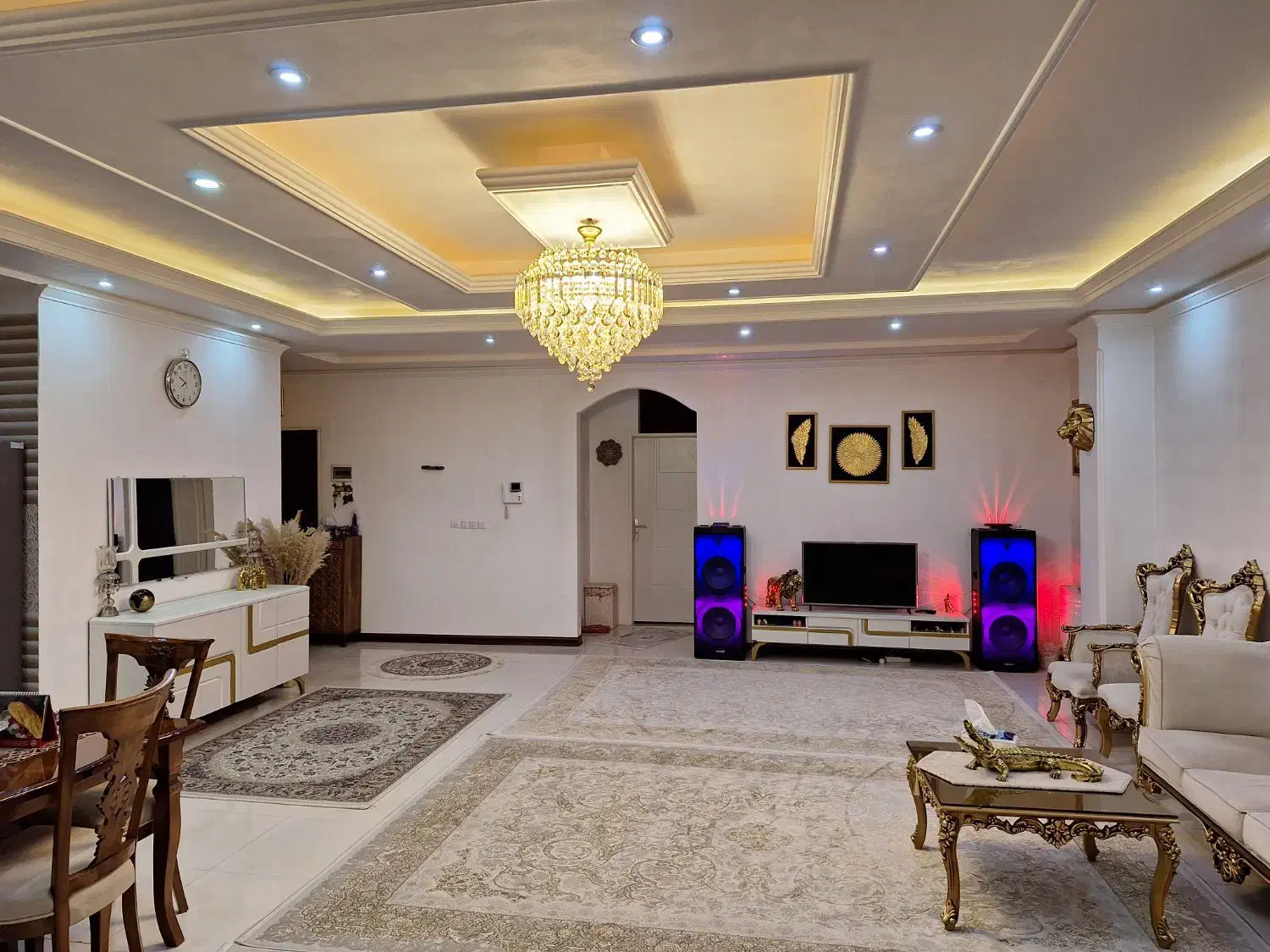 واحد۱۲۷متری تک واحد بحرخیابان اصلی|فروش آپارتمان|بهارستان, |دیوار