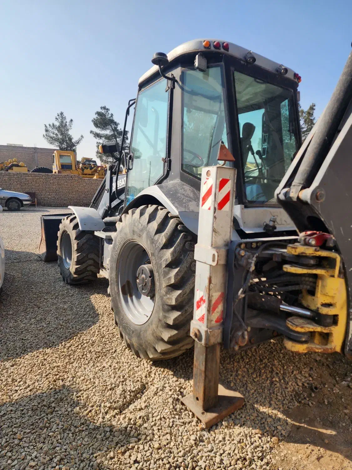 بیل‌بکهو ارکا|خودرو سنگین|فلاورجان, |دیوار