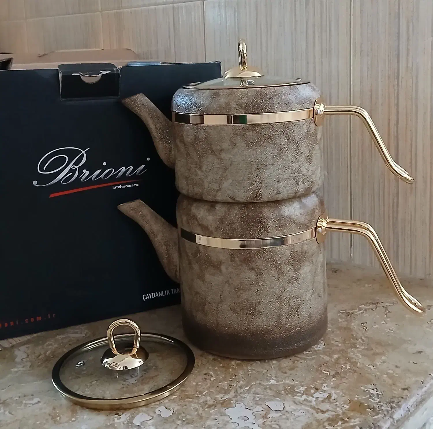 کتری و قوری|قوری، کتری، قهوه‌ساز دستی|بشروئیه, |دیوار