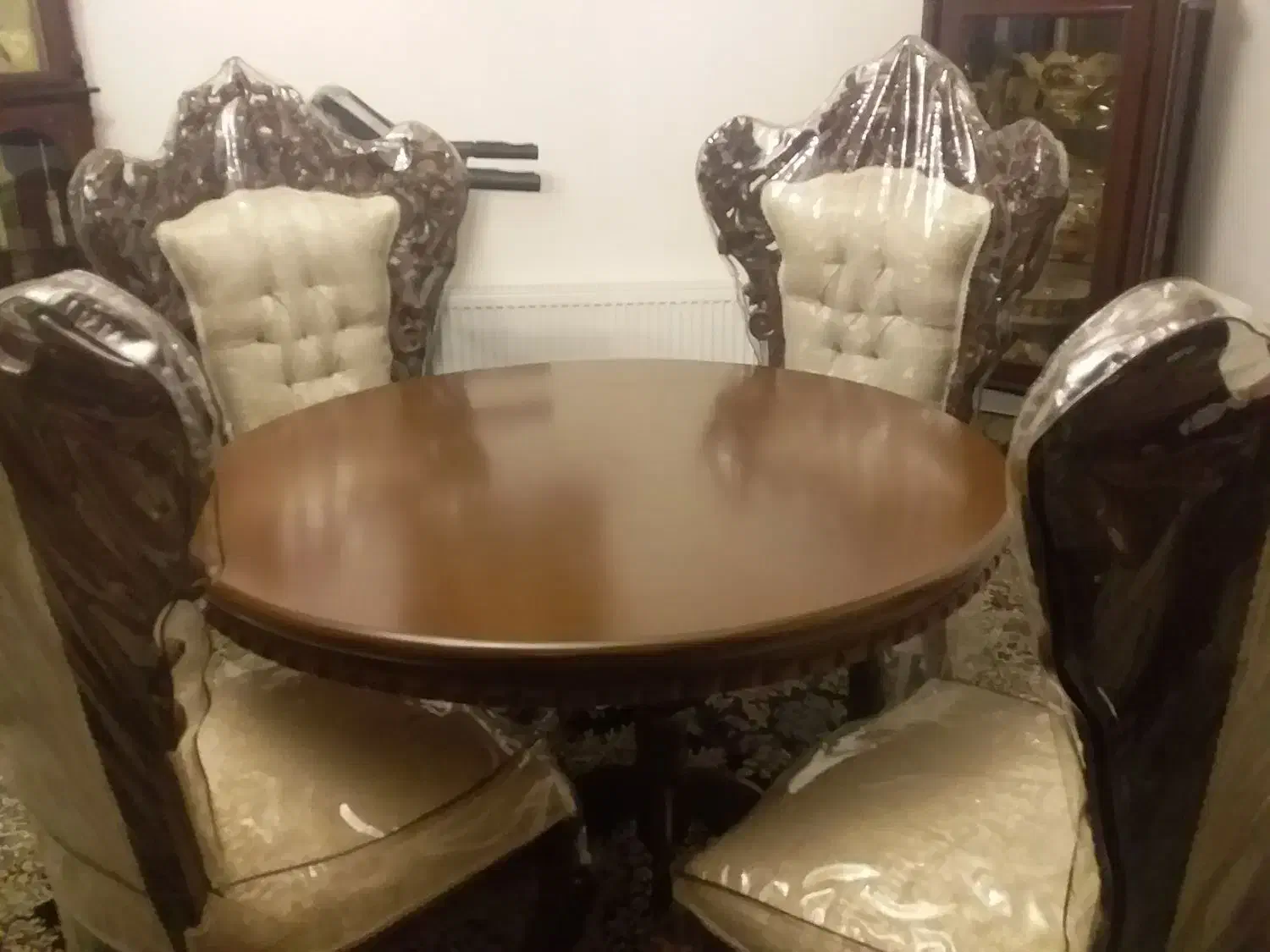 میز و صندلی ۴ نفره استیل منبت چوب گردو|میز و صندلی غذاخوری|قائم‌شهر, |دیوار