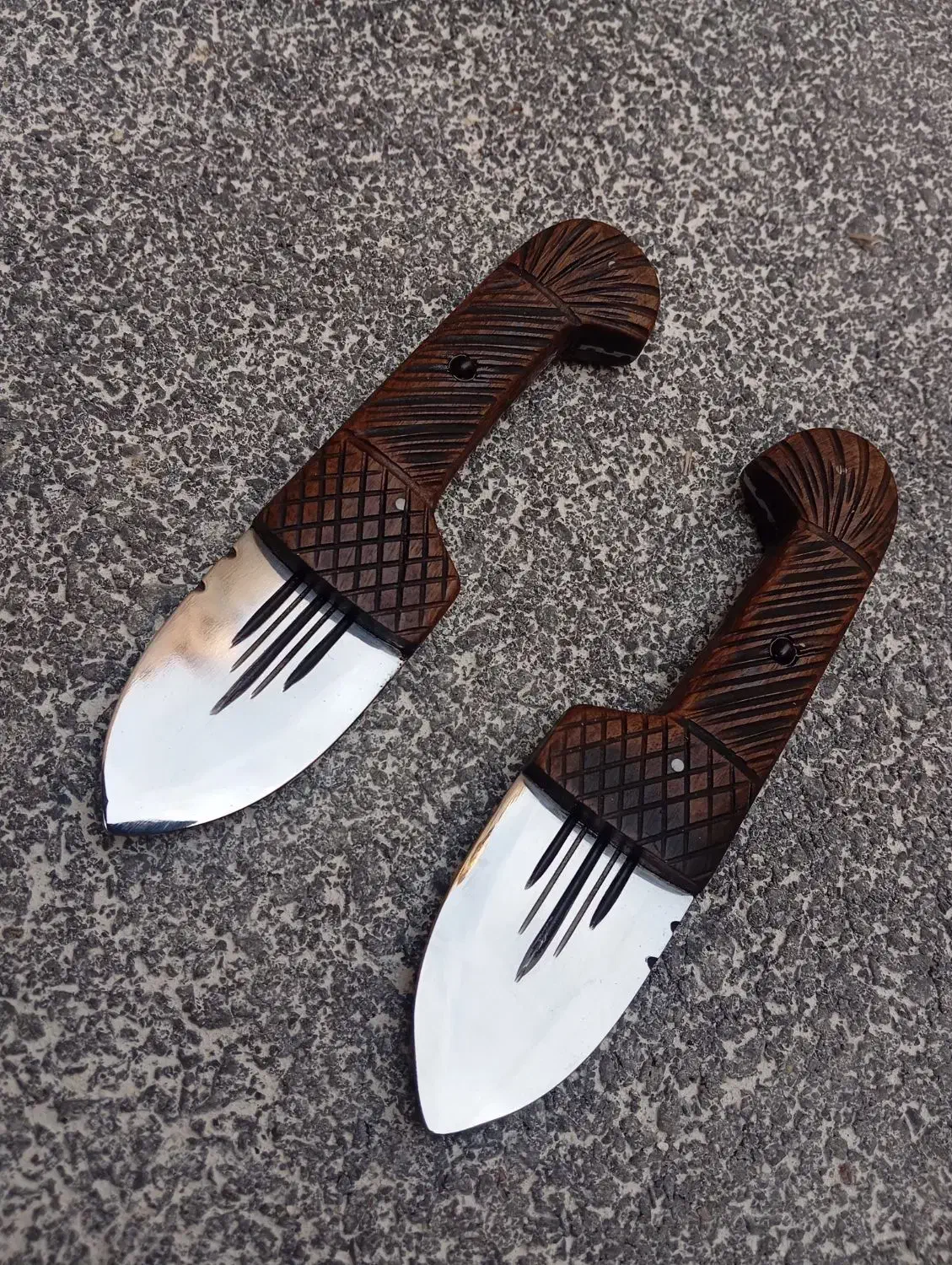 چاقو شکاری و قصابی|کوهنوردی و کمپینگ|اصفهان, گلزار|دیوار