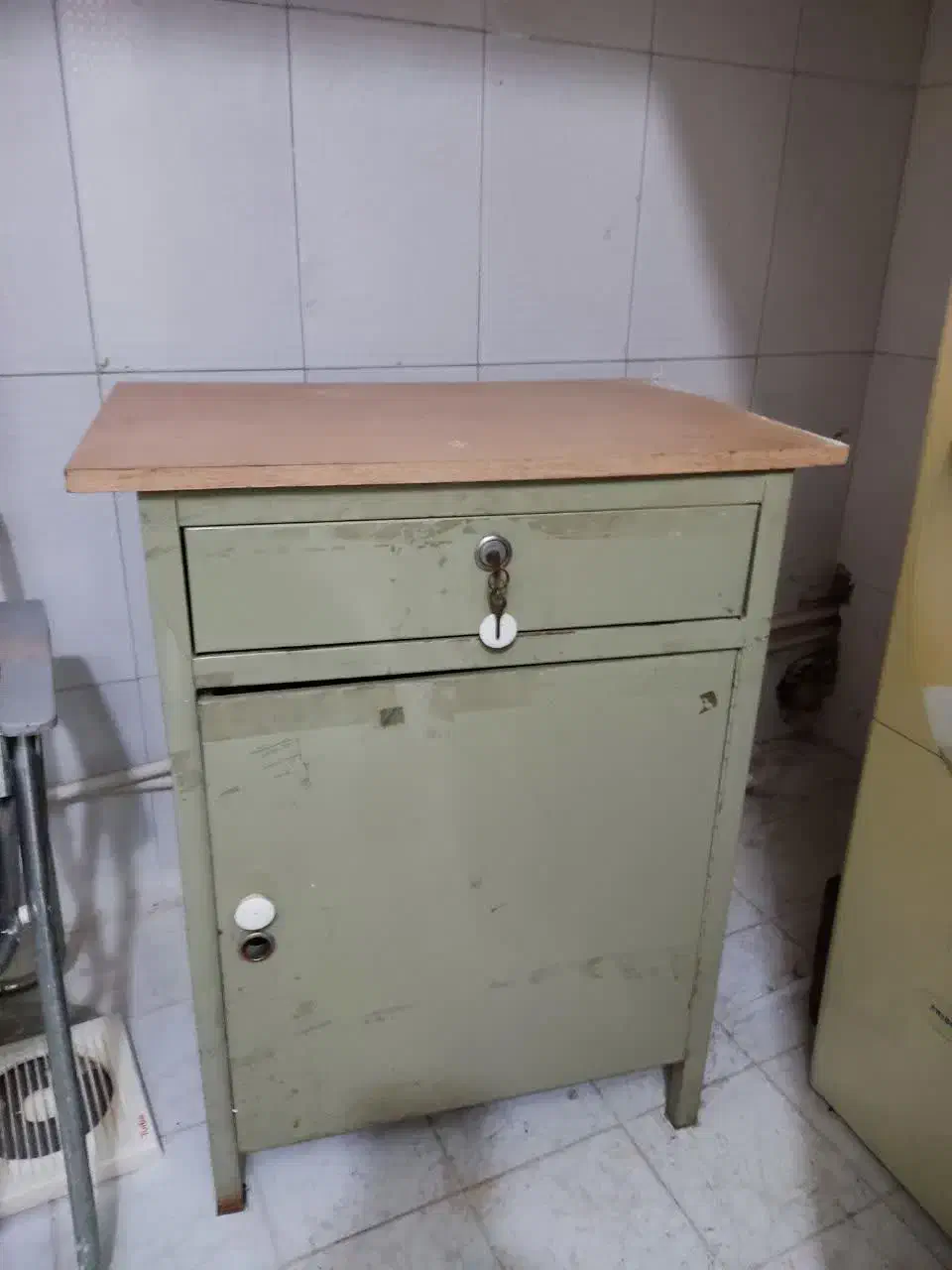 میز فلزی|میز تحریر و کامپیوتر|زنجان, |دیوار