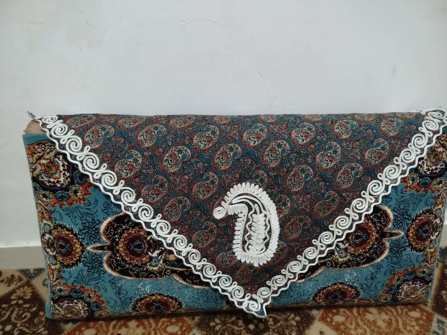 یک جفت پشتی نو با روپشتی|پشتی|بیرجند, |دیوار