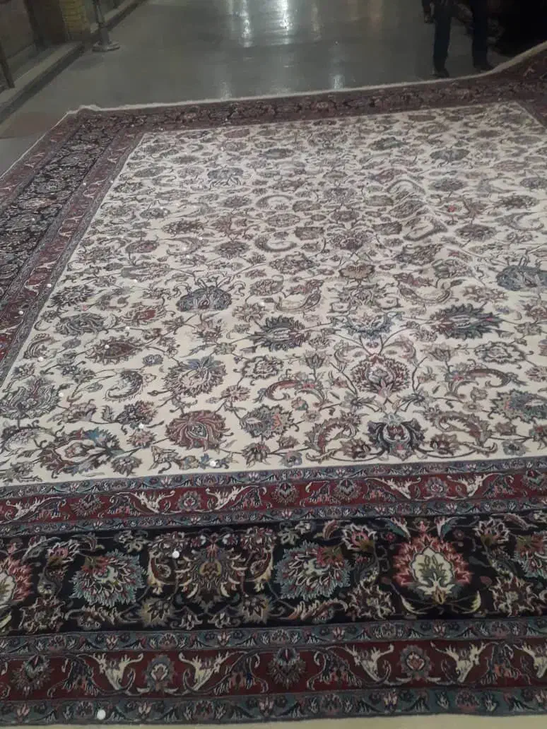 فرش دستبافت مربع ۲۶متز|فرش|خمینی‌شهر, |دیوار