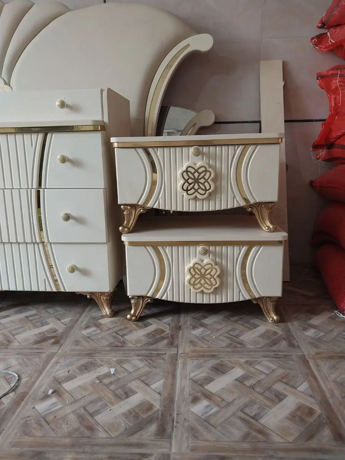 سرویس خواب صدف(ترکیه ای)|تخت و سرویس خواب|قروه, |دیوار