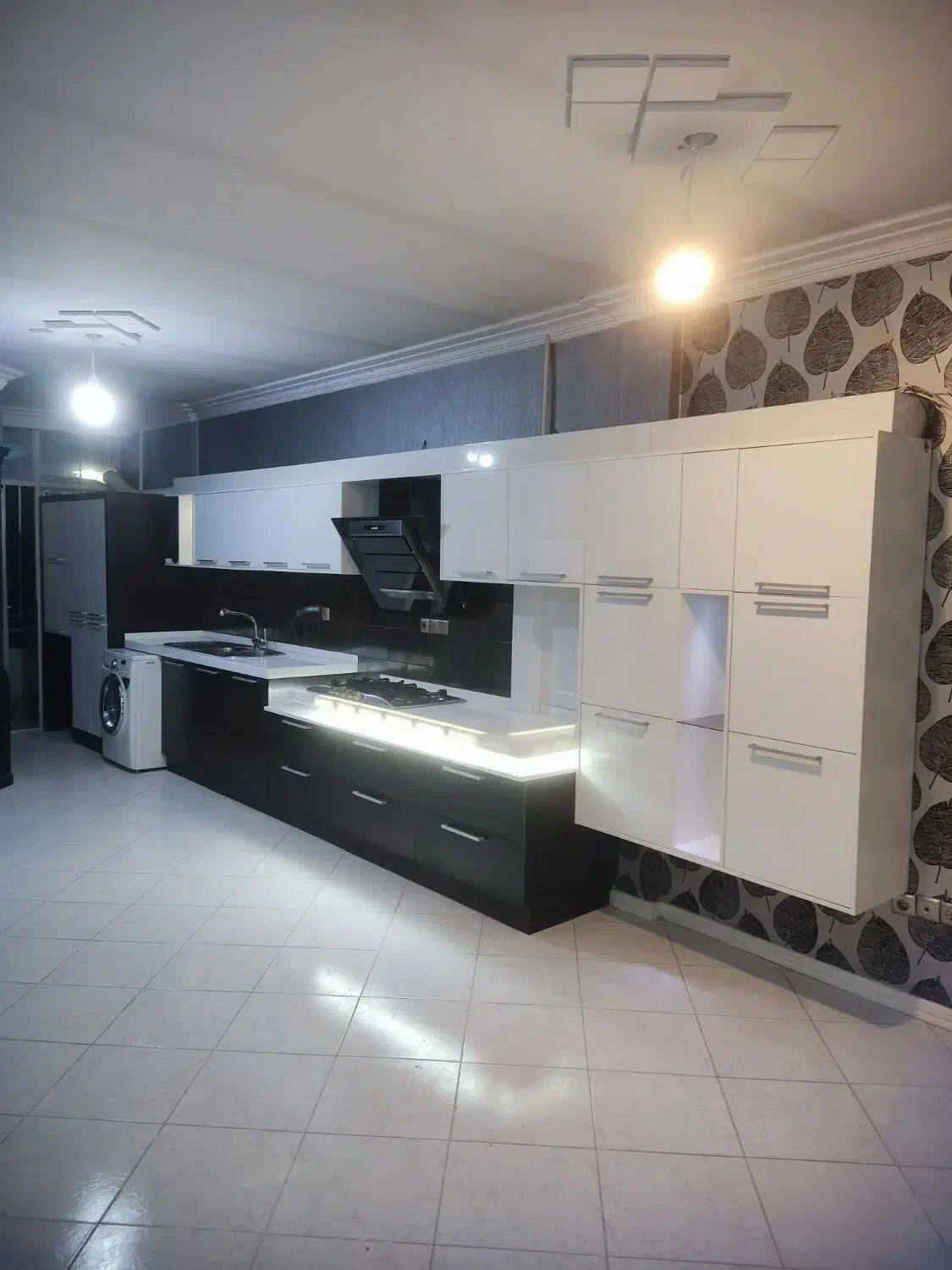 تک واحد جنوبی حاشیه اصلی خیابان کفایی|فروش آپارتمان|مشهد, احمدآباد|دیوار