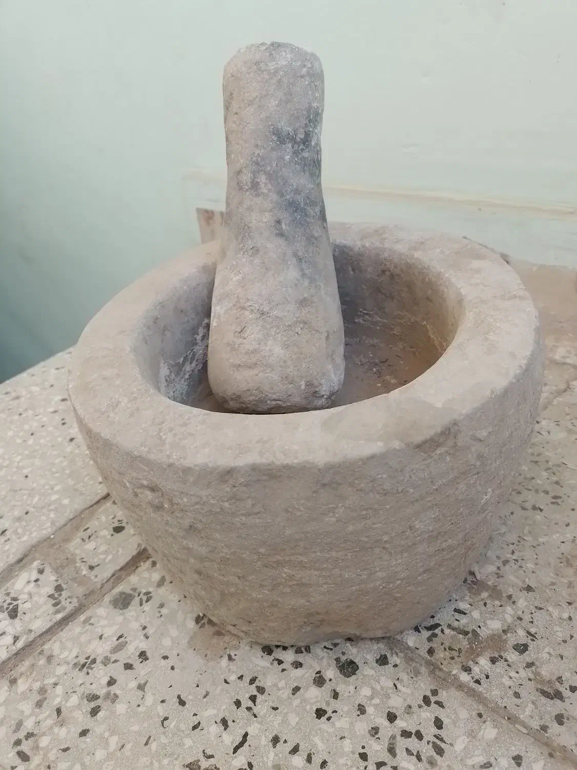 هاون قدیمی عتیقه|کلکسیون اشیاء عتیقه|سبزوار, امام خمینی (ناوی)|دیوار