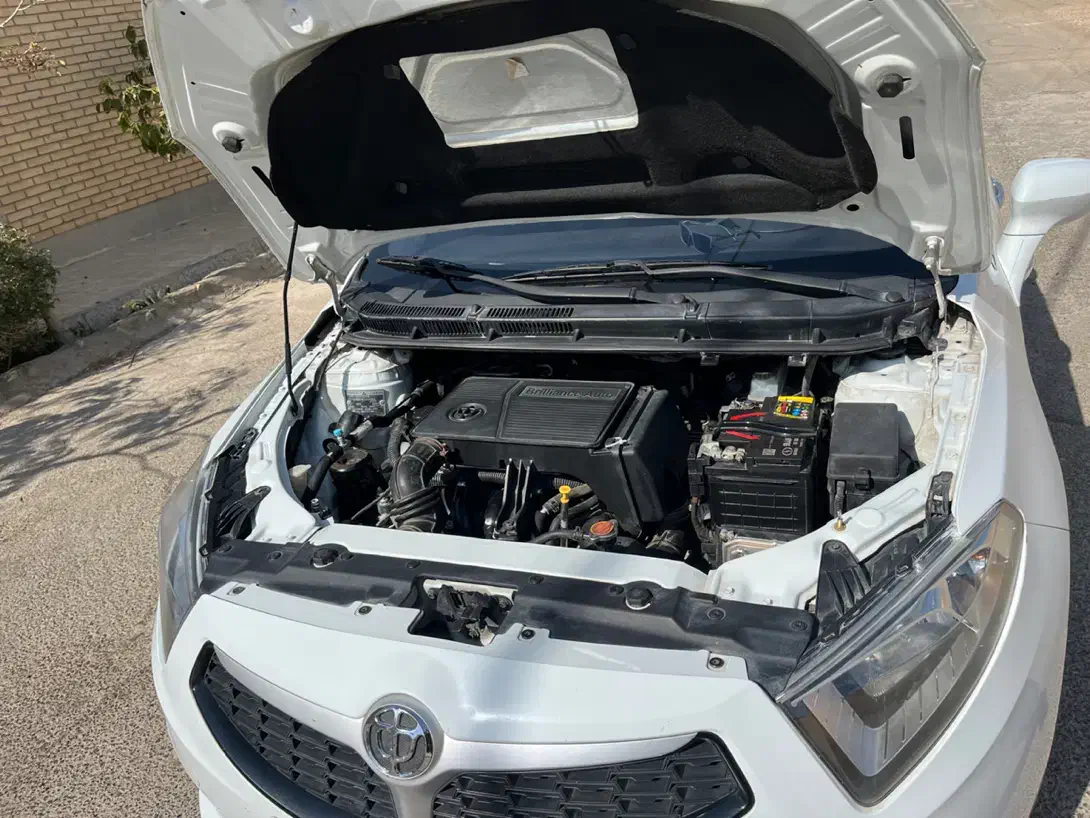 برلیانس ۲۳۰ اتومات|خودرو سواری و وانت|اصفهان, بختیاردشت (شهرک پرتو)|دیوار