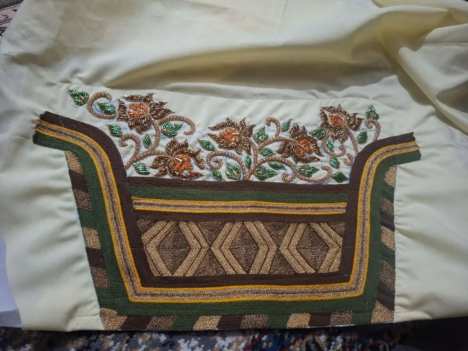 نگین کوبی ،زدن شلوار کمه ای|لباس|میناب, |دیوار