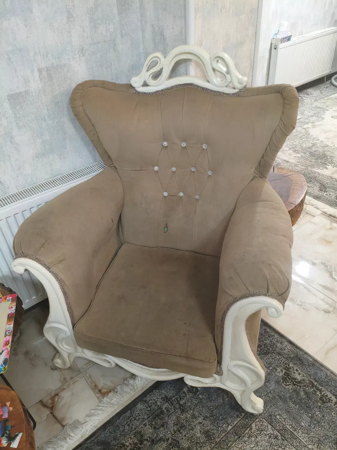 مبل کلاسیک|مبلمان خانگی و میز عسلی|هشتگرد, شهرک راه آهن|دیوار