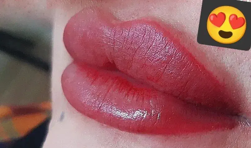 خط چشم زیبا و شید لب|خدمات آرایشگری و زیبایی|گنبد کاووس, |دیوار