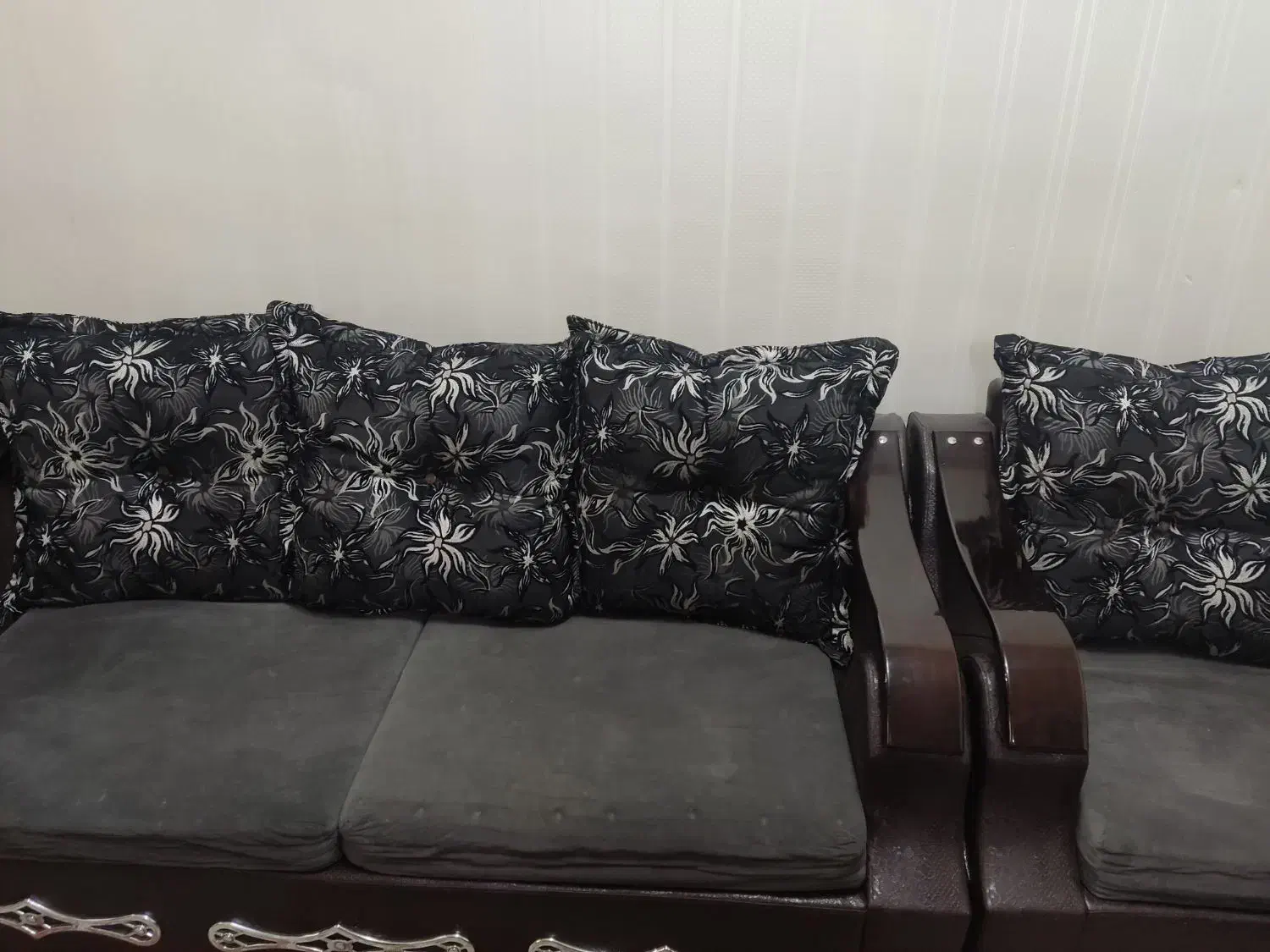 مبل چرم اصلی|مبلمان خانگی و میز عسلی|دزفول, |دیوار