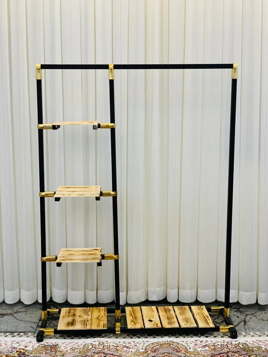 رگال|بندرخت و رخت‌آویز|ارومیه, |دیوار