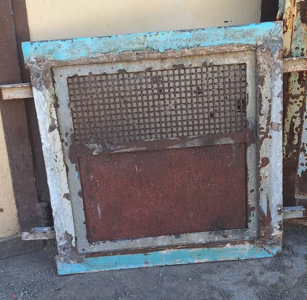 درب آهنی|مصالح و تجهیزات ساختمان|سبزوار, سیادتی|دیوار