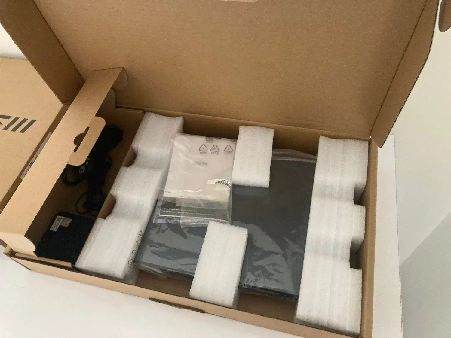 Msi modern 15|رایانه همراه|مشهد, هنرستان|دیوار