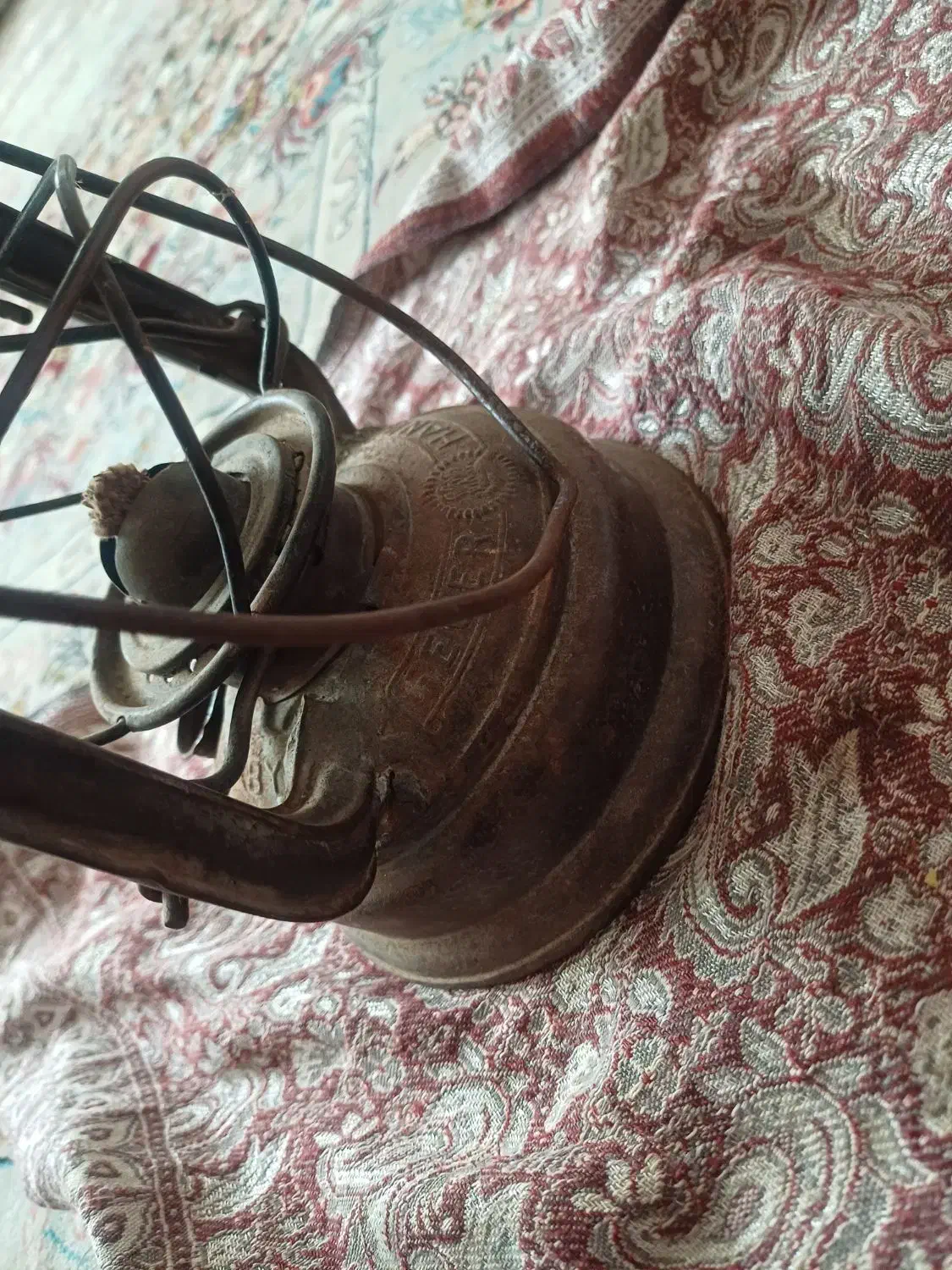 چراغ نفتی قدیمی|لامپ و چراغ|اسفراین, |دیوار